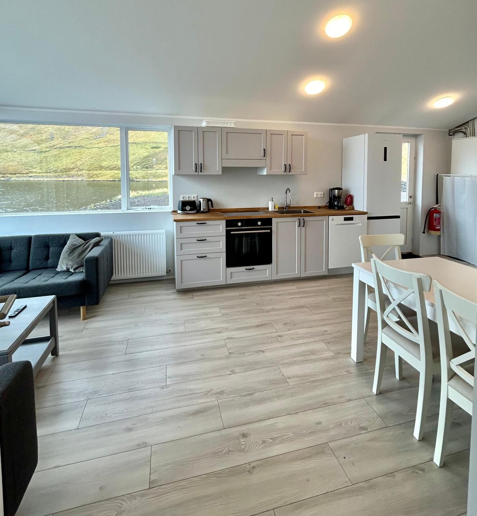 Fisk Club Cottages - Captain'S House Sudureyri 外观 照片
